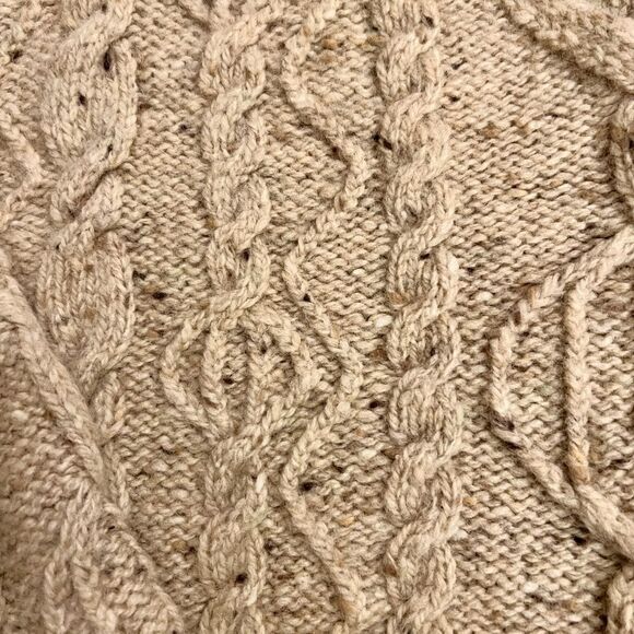 EUC Vintage Women's LL Bean Oatmeal Flecked V-Neck Cable Knit Sweater SMALL - Picture 3 of 3